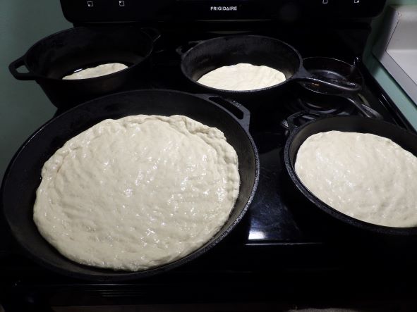 simple way to spread sourdough pizza dough