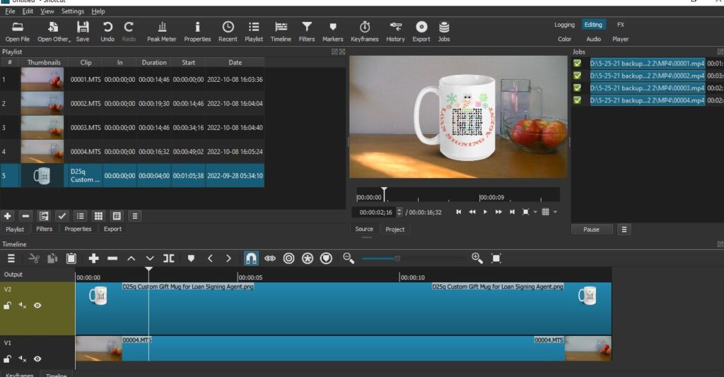 1 Drag video and mug with image to Shocut